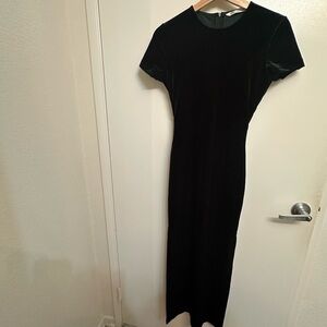 Zara dress. Holiday Elegant Green Velvet Dress